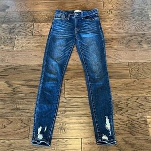 Vervet By Flying Monkey Size 26